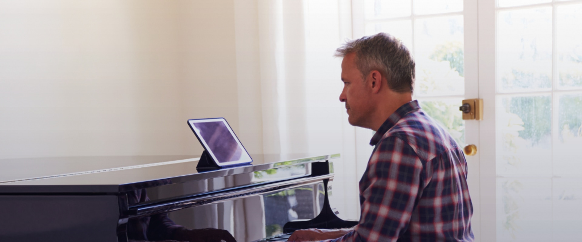 The Power of Setting Goals and Milestones in Online Piano Lessons for Adults