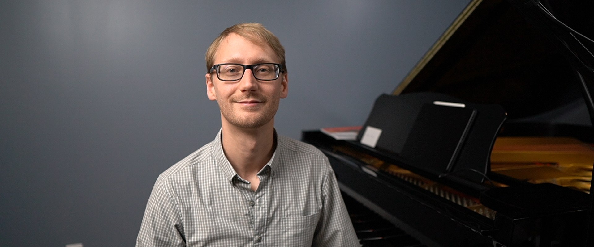 The Ultimate Guide to Mastering Online Piano Lessons as an Adult Student