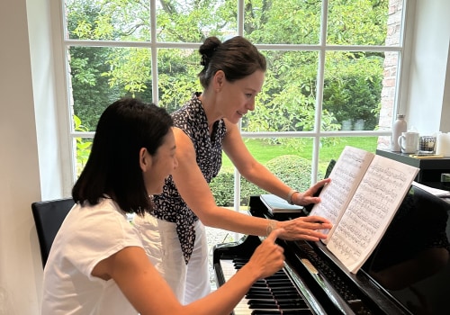The Power of Collaboration in Online Piano Lessons for Adults